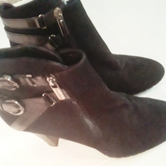 Aquatalia Suede Leather Heeled Booties - Picture 3 of 16